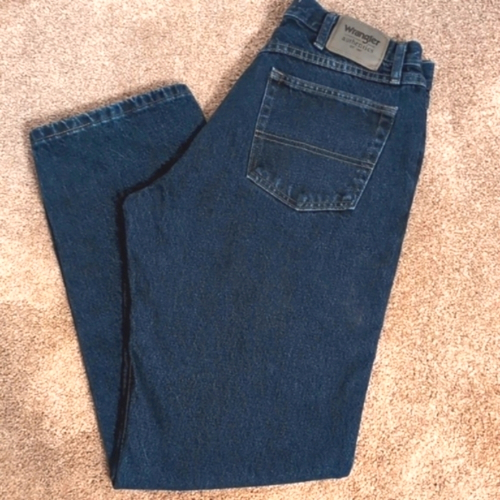 Wrangler Authentics Classic 5 Pocket Dark Wash Jeans. Size 34x32. NWOT
